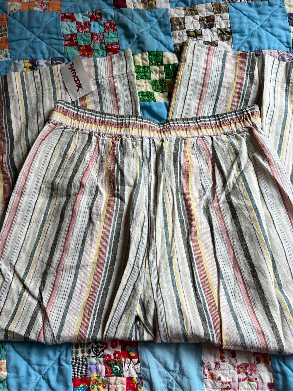 BeachLunchLounge Linen Blend Striped Pull-On Shorts - Multicolor - Picture 5 of 6
